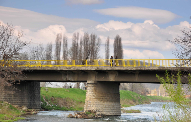 Бетонски мост на излазу из Књажевца у правцу Зајечара